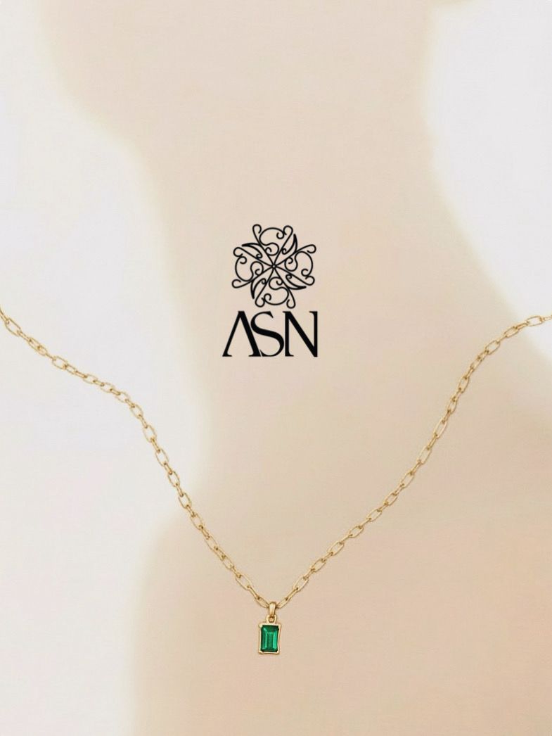 ASN Emerald-Cut Green Gem Necklace – Gold