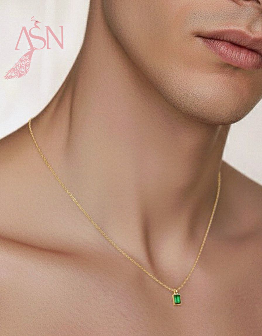 ASN Emerald-Cut Green Gem Necklace – Gold
